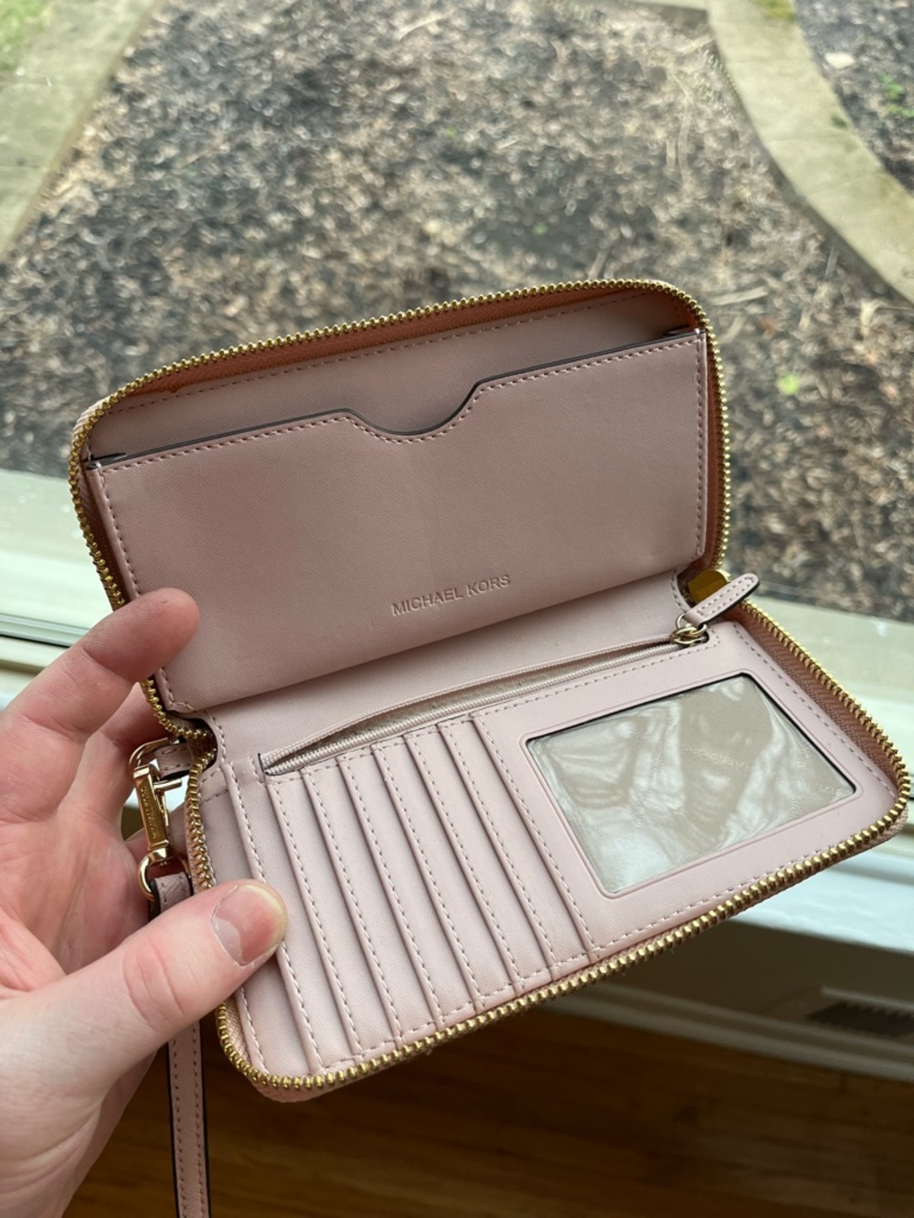 Michael Kors Clutch Wallet - Picture 4 of 4